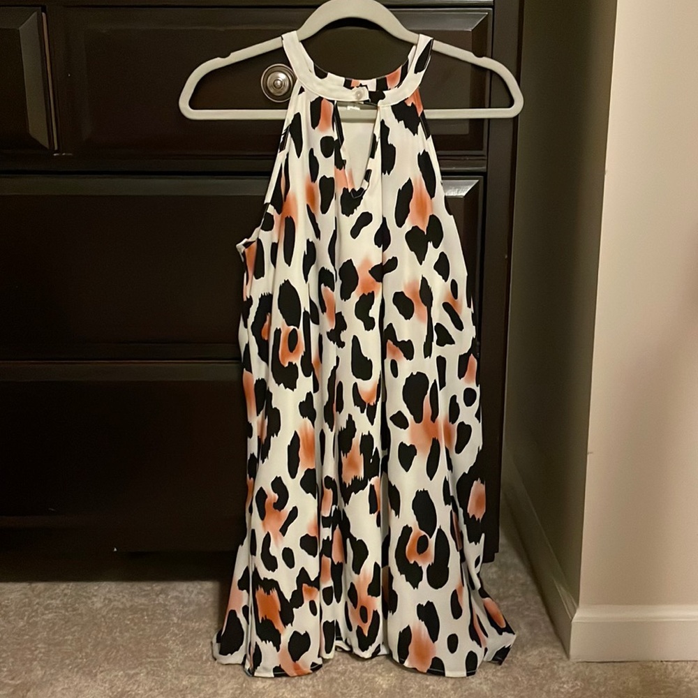 Peach love patterned sleeveless dress- never worn